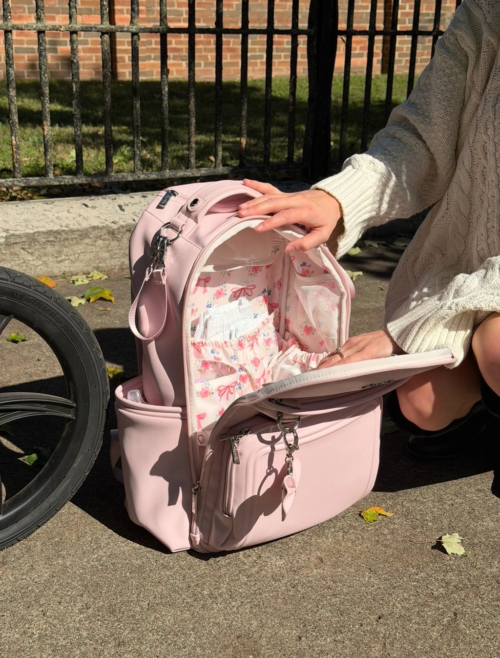 *New* Itzy Ritzy Ribbons & Roses Boss Plus™ Backpack Diaper